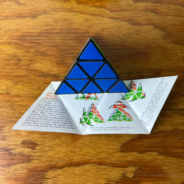 VINTAGE PYRAMIX PYRAMID TRIANGLE PUZZLE TOY RUBIK'S CUBE – Bicycle