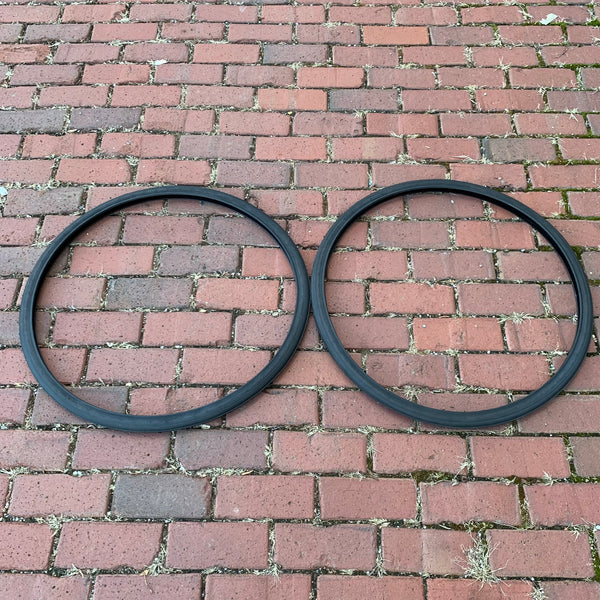 schwinn bicycle tires 27 inch BICYCLE TIRES 27 X 1-1/4 TO FIT SCHWINN S-6 OR K-2 RIM CONTINENTAL & O – Bicycle Heaven
