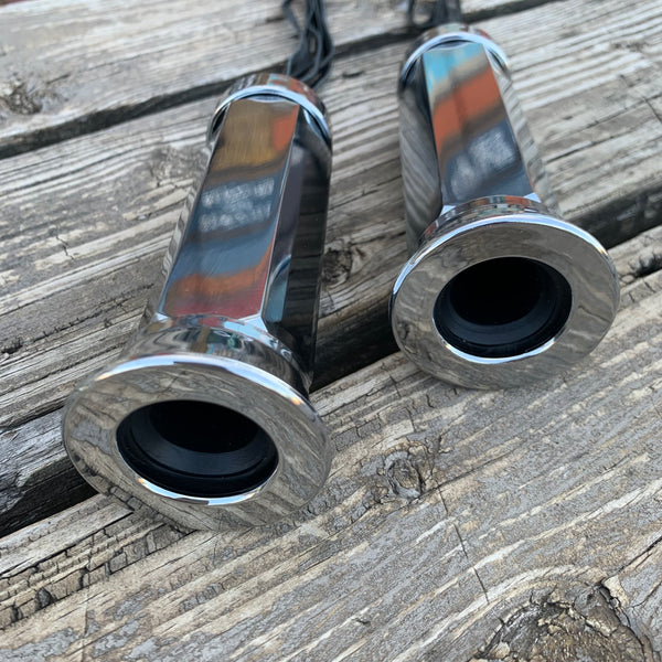 BICYCLE GRIPS CHROME STREAMERS CUSTOM MADE ASTONISHING NEW Bicycle Heaven