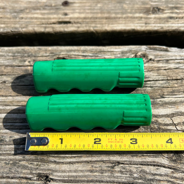 VINTAGE GREEN TRICYCLE GRIPS 3/4" ID 31/2" LONG FITS COLSON AMF ELGIN