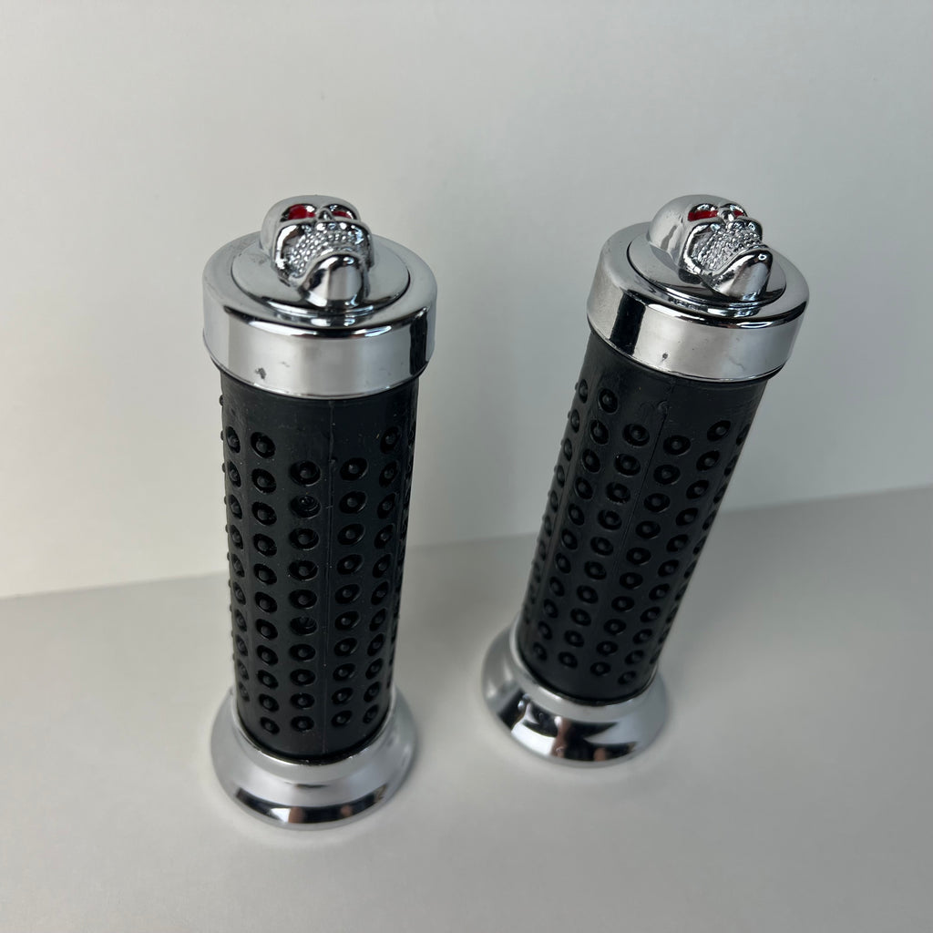 BICYCLE GRIPS WITH SKULL ENDS FOR CUSTOM CHOPPER BIKES & MANY OTHERS NEW