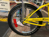 VINTAGE 1975 SCHWINN STING-RAY YELLOW BICYCLE IN FANTASTIC CONDITION
