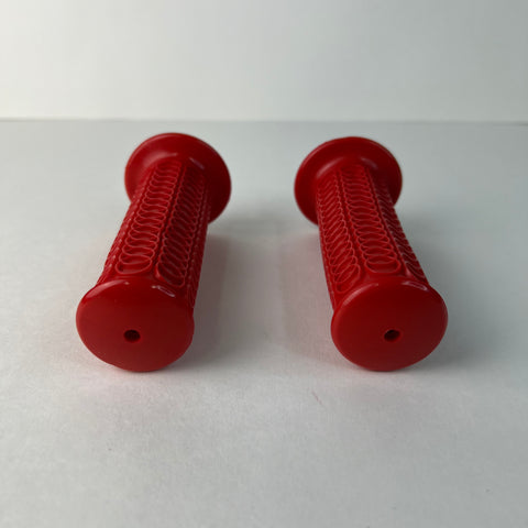 OLD SCHOOL BMX GRIPS WINNERS CIRCLE RED 4-1/4 OLD SCHOOL BMX GRIPS WINNERS CIRCLE RED 4-1/4