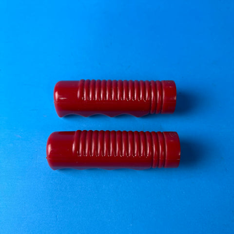 TRICYCLE GRIPS RED 2-5/8" LONG 5/8" I.D. FOR TRICYCLE SCOOTER OTHERS VINTAGE NOS