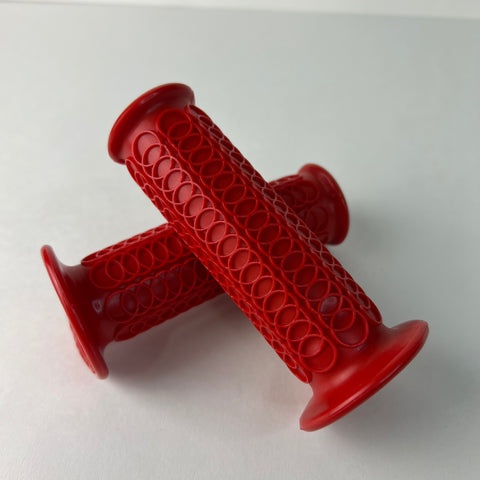 OLD SCHOOL BMX GRIPS WINNERS CIRCLE RED 4-1/4 OLD SCHOOL BMX GRIPS WINNERS CIRCLE RED 4-1/4