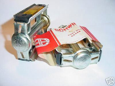 SCHWINN BICYCLE RAT TRAP PEDALS FASTBACK RAMS HORN VINTAGE NOS RARE
