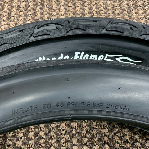 Kenda flame 26 x 3.0 deals