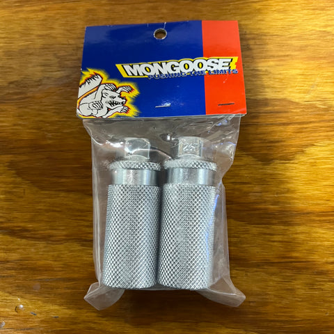 MONGOOSE BMX STEEL BICYCLE FOOT PEGS FITS MID SCHOOL & OTHERS VINTAGE NOS