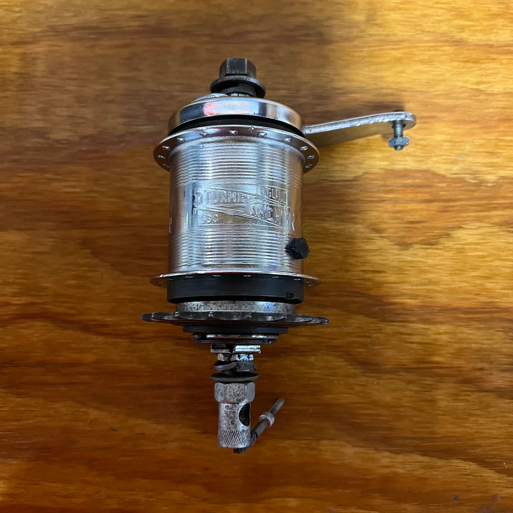 Sturmey Archer tre velocità / 3 marce cambio / leva del cambio di una bicicletta / ciclo / bici. Regno Unito. (96 Foto stock Sturmey Archer tre velocità / 3 marce cambio / leva del cambio di una bicicletta / ciclo / bici. Regno Unito. (96 Foto stock
