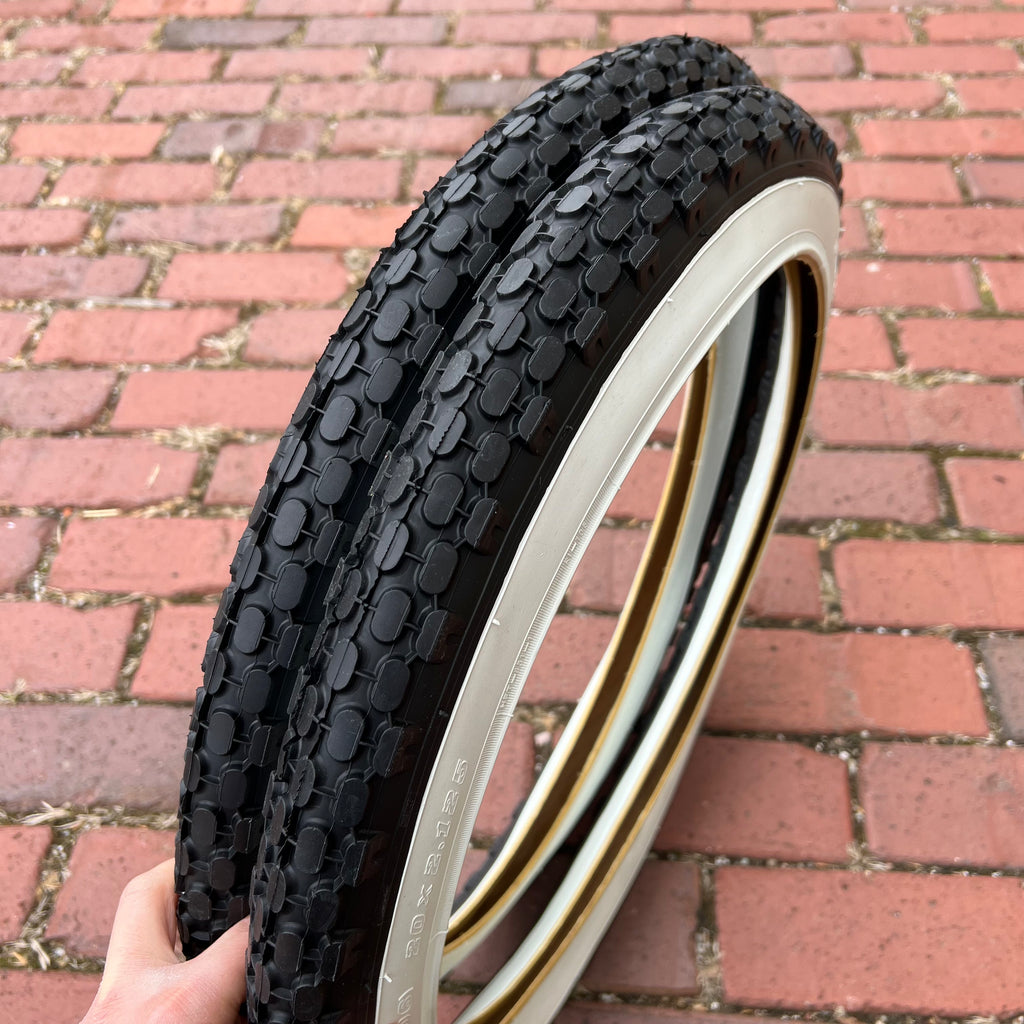 Cheng Shin 26 X 2.125 Knobby White Wall Bicycle Tires – Pair – Cruiser, Beach Bike, Schwinn