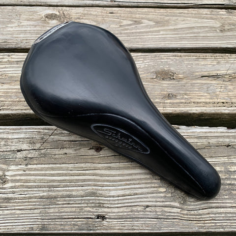 schwinn pillow top cruiser bicycle seat Large with Cushion, Adult-Unisex Saddle, Commuter/Pillow Sports & Outdoors The super soft foam interior offers maximum comfort Schwinn Pillow Top Cruiser bike