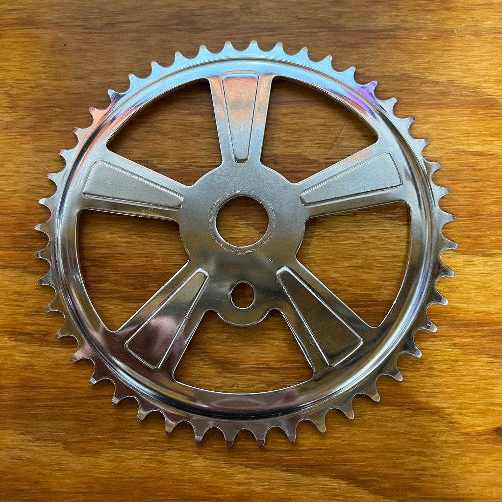 人気満点 SCHWINN MAG SPROCKET FITS STINGRAYS KRATE TYPHOON & OTHERS ビンテージパーツ