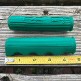 BICYCLE GRIPS WESTERN FLYER SUPER JET GREEN NOS